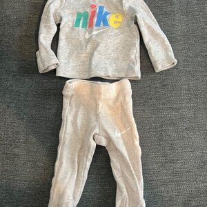 Nike Preemie Baby Outfit - Footed pants